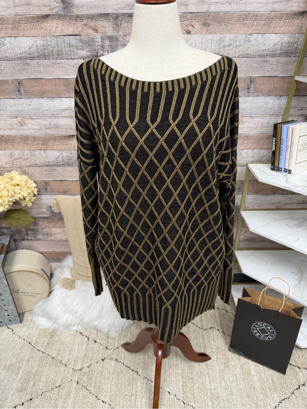 Peruvian Connection Black and Gold Southwestern Aztec Pattern Tunic